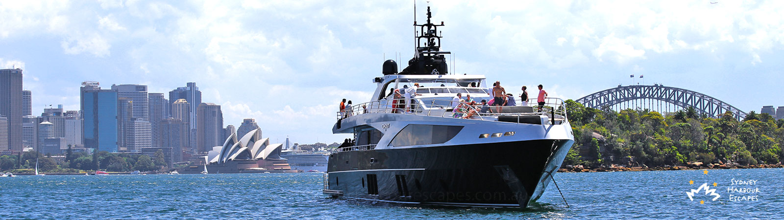 rent yacht sydney harbour